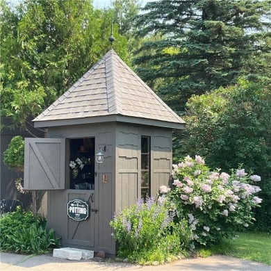HAVE YOU BEEN DREAMING OF LIVING IN AN AREA OF OUTSTANDING on Ruttgers Bay Lake Lodge Golf Club in Minnesota - for sale on GolfHomes.com, golf home, golf lot