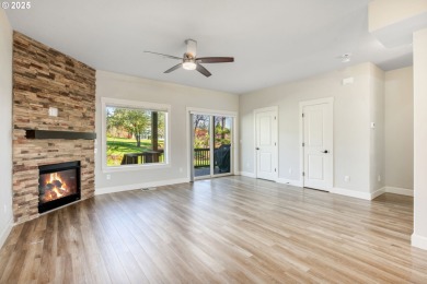 This Move-in ready Volare Townhome in the Eagle Landing on Eagle Landing Golf Course in Oregon - for sale on GolfHomes.com, golf home, golf lot