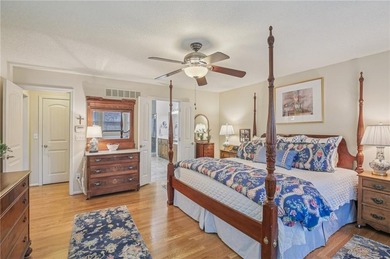 Enjoy peaceful lakefront living in Lakewood! This beautifully on Lakewood Oaks Golf Club, Ltd. in Missouri - for sale on GolfHomes.com, golf home, golf lot