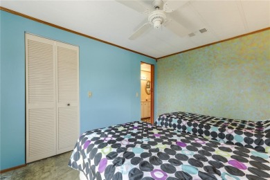 This 1986 Three bedroom Jacobsen built home is sure to please on Maple Leaf Golf and Country Club in Florida - for sale on GolfHomes.com, golf home, golf lot