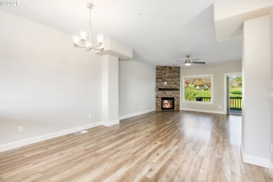 This Move-in ready Volare Townhome in the Eagle Landing on Eagle Landing Golf Course in Oregon - for sale on GolfHomes.com, golf home, golf lot