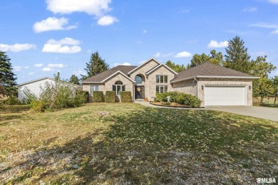 Beautiful views is how I would describe this home that's just on Edgewood Golf Course in Illinois - for sale on GolfHomes.com, golf home, golf lot