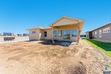 Executive Freedom Villa Home on the Last Available Park Lot in on Brandon Municipal Golf Course in South Dakota - for sale on GolfHomes.com, golf home, golf lot