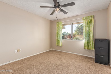 Effortless living in the heart of Sun City. This truly move-in on Union Hills Country Club in Arizona - for sale on GolfHomes.com, golf home, golf lot