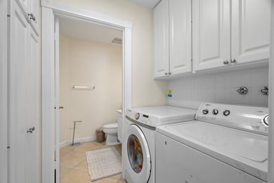 Welcome to this lovely 3 bedroom townhouse, located in the on Abacoa Golf Club in Florida - for sale on GolfHomes.com, golf home, golf lot