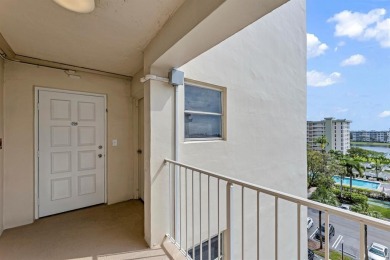NEW  PRICE REDUCTION!!!!  3 BEDROOM CORNER UNIT!! WATER VIEW on Palm-Aire Country Club and Resort - Palms in Florida - for sale on GolfHomes.com, golf home, golf lot