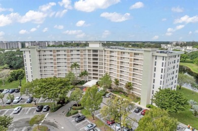 NEW  PRICE REDUCTION!!!!  3 BEDROOM CORNER UNIT!! WATER VIEW on Palm-Aire Country Club and Resort - Palms in Florida - for sale on GolfHomes.com, golf home, golf lot