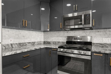 This beautifully fully renovated 1 bedroom, 1 bathroom on Reunion Resort Golf Course in Florida - for sale on GolfHomes.com, golf home, golf lot