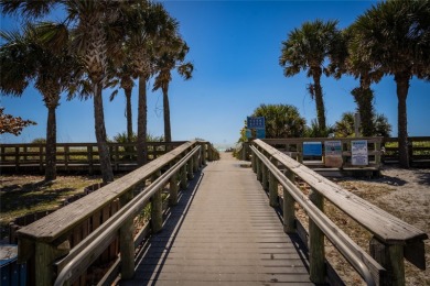 Under contract-accepting backup offers. HUGE PRICE REDUCTION! on Sabal Trace Golf and Country Club in Florida - for sale on GolfHomes.com, golf home, golf lot