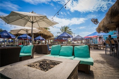 Under contract-accepting backup offers. HUGE PRICE REDUCTION! on Sabal Trace Golf and Country Club in Florida - for sale on GolfHomes.com, golf home, golf lot