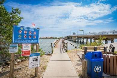 Under contract-accepting backup offers. HUGE PRICE REDUCTION! on Sabal Trace Golf and Country Club in Florida - for sale on GolfHomes.com, golf home, golf lot