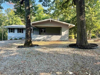 Welcome to 5 Vitoria Lane, a beautifully remodeled 3-bedroom on Cortez Golf Course in Arkansas - for sale on GolfHomes.com, golf home, golf lot