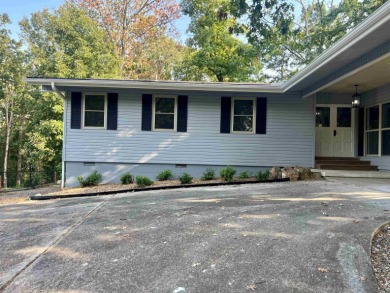 Welcome to 5 Vitoria Lane, a beautifully remodeled 3-bedroom on Cortez Golf Course in Arkansas - for sale on GolfHomes.com, golf home, golf lot