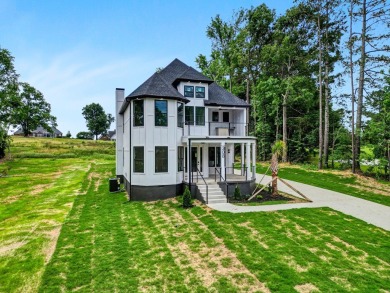 Welcome to your dream home in the heart of Greenwood, SC. This on Hunters Creek Golf and Country Club  in South Carolina - for sale on GolfHomes.com, golf home, golf lot