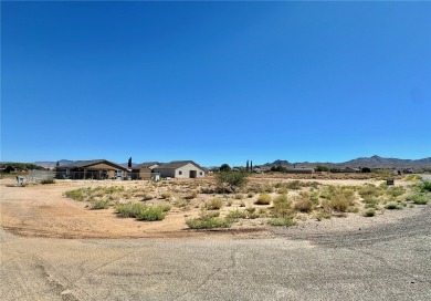 Nice buildable corner lot on paved roads with utilities running on Valle Vista Golf Course in Arizona - for sale on GolfHomes.com, golf home, golf lot