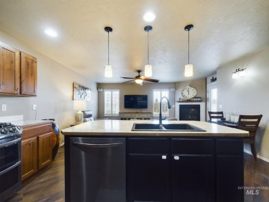 Welcome to your dream townhome! This beautifully designed home on Desert Canyon Golf Course in Idaho - for sale on GolfHomes.com, golf home, golf lot