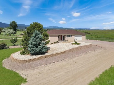 Beautifully maintained and move-in ready, this 4 BED, 4 BATH on Hollydot Golf Course in Colorado - for sale on GolfHomes.com, golf home, golf lot