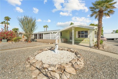 Welcome home to Linda Circle! This charming residence features 2 on Palm Desert Greens Country Club in California - for sale on GolfHomes.com, golf home, golf lot