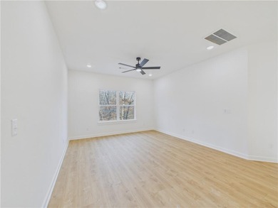 This inviting new construction Bella Vista home sits in a prime on Branchwood Golf Course in Arkansas - for sale on GolfHomes.com, golf home, golf lot