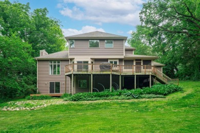 This gorgeous 2 story home is perfectly located on a 1-acre on Red Barn Golf Course in Illinois - for sale on GolfHomes.com, golf home, golf lot