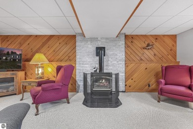 Pride of ownership shines throughout this beautiful home in on Lochen Heath Golf Course in Michigan - for sale on GolfHomes.com, golf home, golf lot