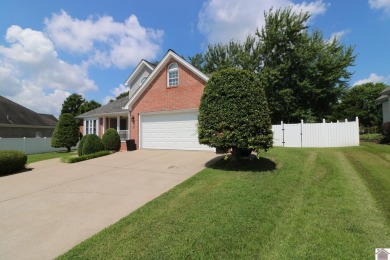 Located in the desirable Eaglebrook subdivision near the Country on Country Club of Paducah in Kentucky - for sale on GolfHomes.com, golf home, golf lot