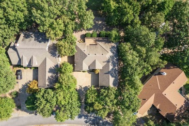 3 Bedrooms separated for privacy .  2 1/5 baths.  1/5 bath in on Balboa Golf Course in Arkansas - for sale on GolfHomes.com, golf home, golf lot