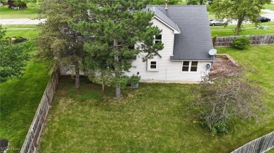 Welcome to this spacious and inviting colonial in the desirable on Grey Hawk Golf Club in Ohio - for sale on GolfHomes.com, golf home, golf lot