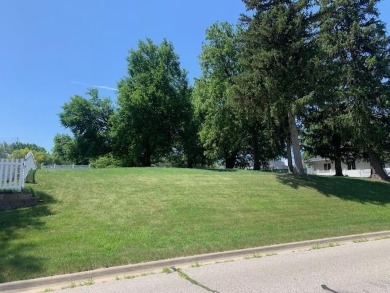 Buildable lot in a fantastic location in established on South Hills Golf Course in Iowa - for sale on GolfHomes.com, golf home, golf lot