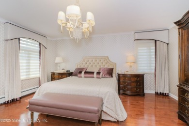 Exquisite Luxury Living on Prestigious Todt Hill.

Welcome to on Richmond County Country Club in New York - for sale on GolfHomes.com, golf home, golf lot