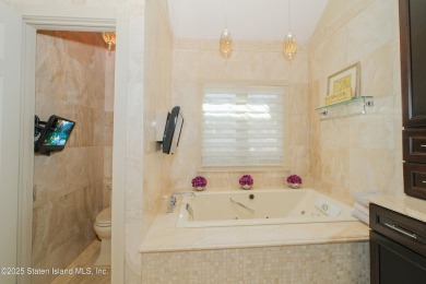 Exquisite Luxury Living on Prestigious Todt Hill.

Welcome to on Richmond County Country Club in New York - for sale on GolfHomes.com, golf home, golf lot