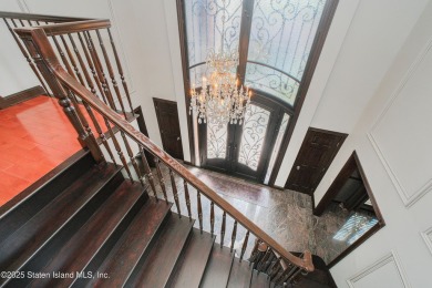 Exquisite Luxury Living on Prestigious Todt Hill.

Welcome to on Richmond County Country Club in New York - for sale on GolfHomes.com, golf home, golf lot