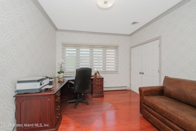 Exquisite Luxury Living on Prestigious Todt Hill.

Welcome to on Richmond County Country Club in New York - for sale on GolfHomes.com, golf home, golf lot