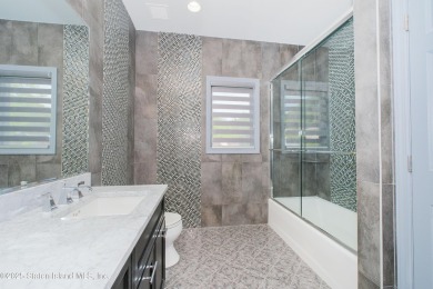 Exquisite Luxury Living on Prestigious Todt Hill.

Welcome to on Richmond County Country Club in New York - for sale on GolfHomes.com, golf home, golf lot