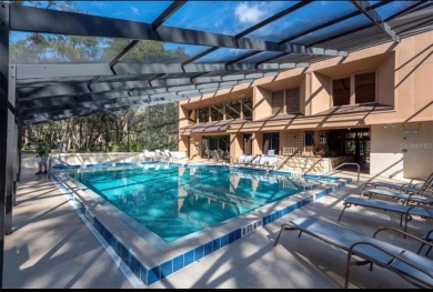 Move in Ready Condominium offering Confort, style, and on Palm Harbor Golf Club in Florida - for sale on GolfHomes.com, golf home, golf lot