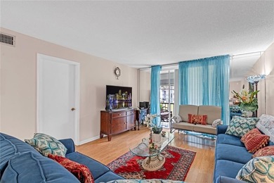 An oasis to call home, beautiful 2BA/2BA unit in perfect on Hollybrook Golf and Tennis Club  in Florida - for sale on GolfHomes.com, golf home, golf lot