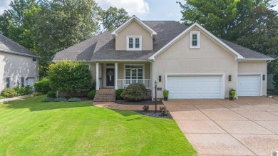 Feels Like Home:  This 5-bedroom, 2.5-bath home is move-in ready on Rolling Hills Country Club in Kentucky - for sale on GolfHomes.com, golf home, golf lot