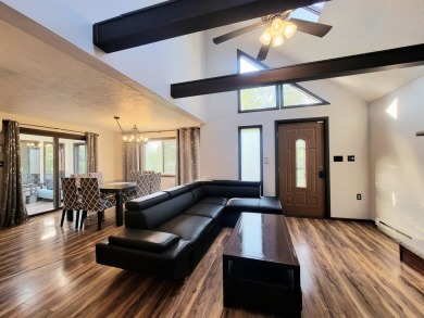 OPEN FLOOR PLAN in THE PRESTIGIOUS POCONO FARMS COUNTRY CLUB on Pocono Farms Country Club in Pennsylvania - for sale on GolfHomes.com, golf home, golf lot