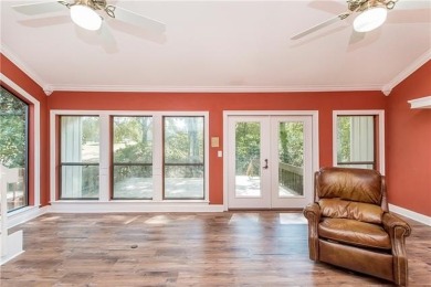 Talk about easy living! This 2bd/ 2ba condo has one of the best on Oak Knoll Country Club in Louisiana - for sale on GolfHomes.com, golf home, golf lot