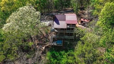 This stunning, like-new 3 Bed/3 Bath mountain retreat offers on White Path Golf Club in Georgia - for sale on GolfHomes.com, golf home, golf lot