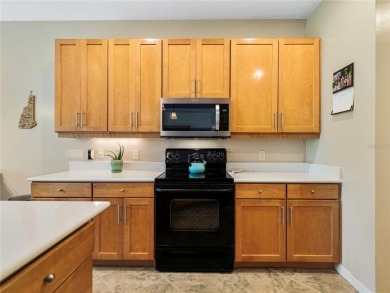 This immaculately clean and crisp 2-bedroom, 2-bath home (1,530 on Lake Ashton Golf Club in Florida - for sale on GolfHomes.com, golf home, golf lot