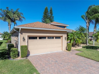 Beautiful Hemingway floor plan with 3 Bedrooms, 2 full bathrooms on Lake Ashton Golf Club in Florida - for sale on GolfHomes.com, golf home, golf lot