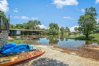 Beautifully remodeled waterfront townhome in Horseshoe Bay West on Ram Rock Golf Course in Texas - for sale on GolfHomes.com, golf home, golf lot
