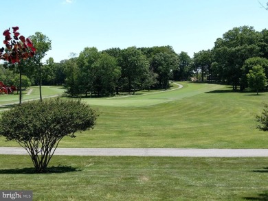 For your downsizing pleasure---a perfect corner unit away from on Leisure World Golf Club in Maryland - for sale on GolfHomes.com, golf home, golf lot