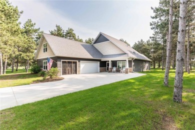 This 2018 Custom built 3B2B home with fountain views on the on Thumper Pond Golf Course in Minnesota - for sale on GolfHomes.com, golf home, golf lot