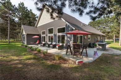 This 2018 Custom built 3B2B home with fountain views on the on Thumper Pond Golf Course in Minnesota - for sale on GolfHomes.com, golf home, golf lot