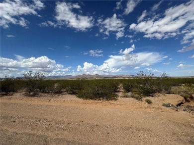 Welcome to Valle Vista golf course community! Level .39 acre on Valle Vista Golf Course in Arizona - for sale on GolfHomes.com, golf home, golf lot