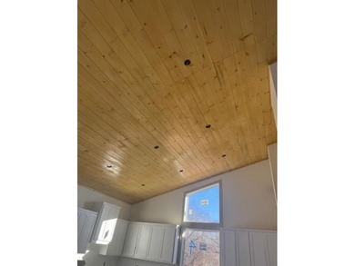 Bella Vista beauty showcasing modern architecture, upgraded on Branchwood Golf Course in Arkansas - for sale on GolfHomes.com, golf home, golf lot