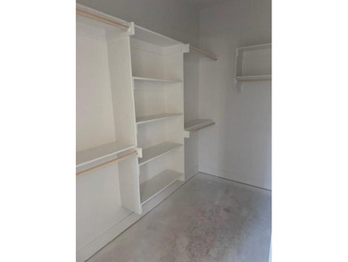 Bella Vista beauty showcasing modern architecture, upgraded on Branchwood Golf Course in Arkansas - for sale on GolfHomes.com, golf home, golf lot