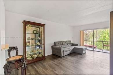 Welcome to easy living in this charming 1-bed, 1-bath corner on Colony West Country Club in Florida - for sale on GolfHomes.com, golf home, golf lot